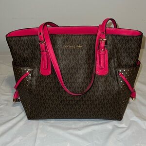 Michael Kors Voyager Signature Tote- Brown and Pink with Gold Accents